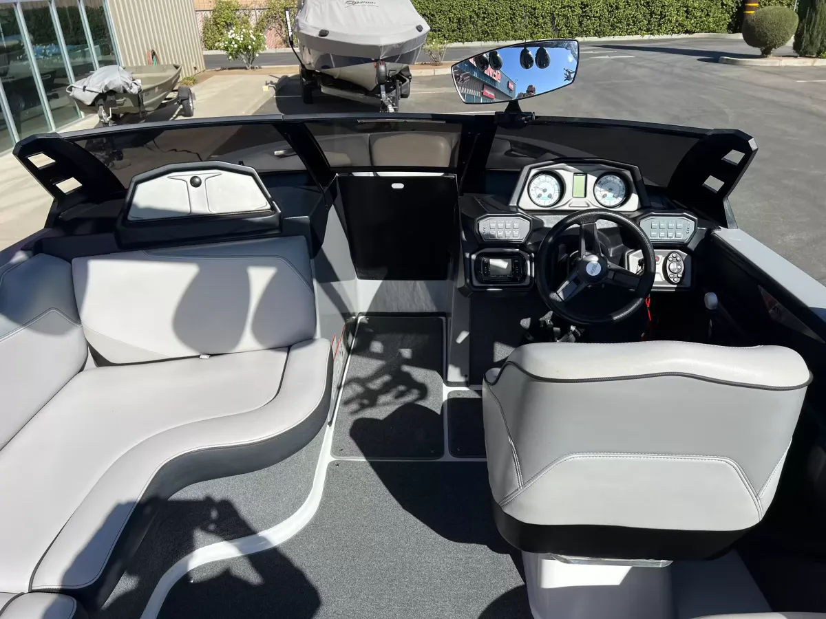 2017 Axis T22-10