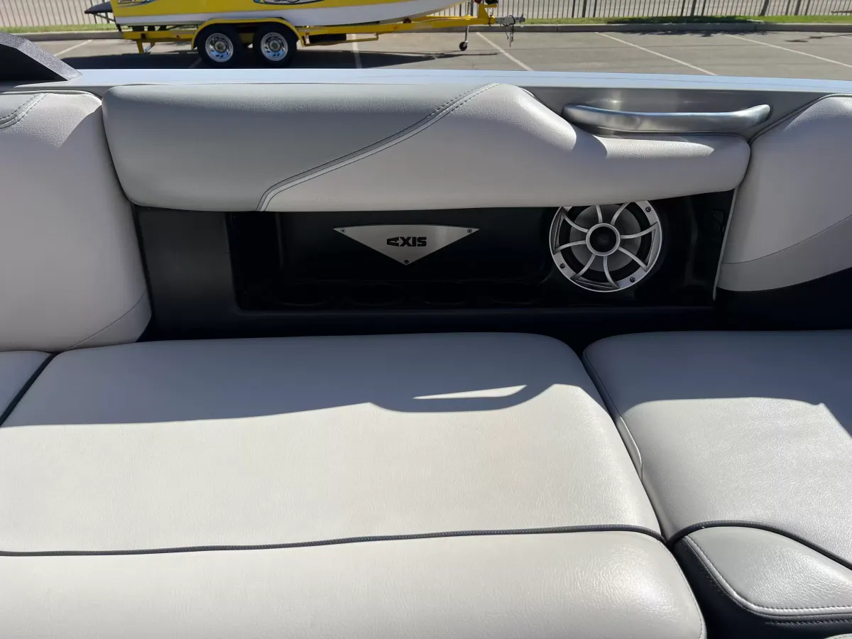 2017 Axis T22-11
