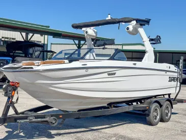 2027 Supreme S220 -6