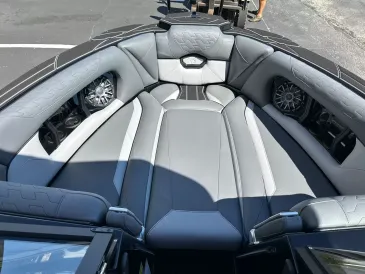 2027 Centurion Ri245 -14