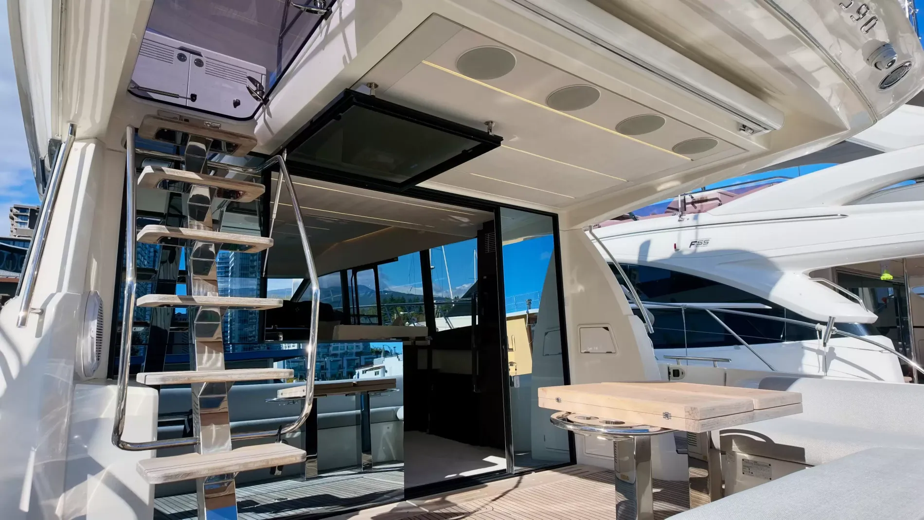 Pre-Owned 2022 Prestige 590 Fly for Sale | Vancouver, BC | M&P Yacht Centre | 697bac93f6038689a0043c9e