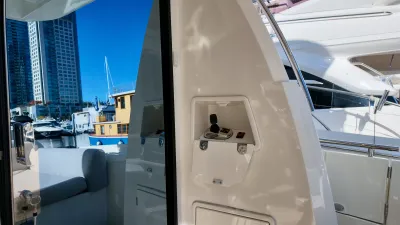Pre-Owned 2022 Prestige 590 Fly for Sale | Vancouver, BC | M&P Yacht Centre | 697bac93f6038689a0043c9e