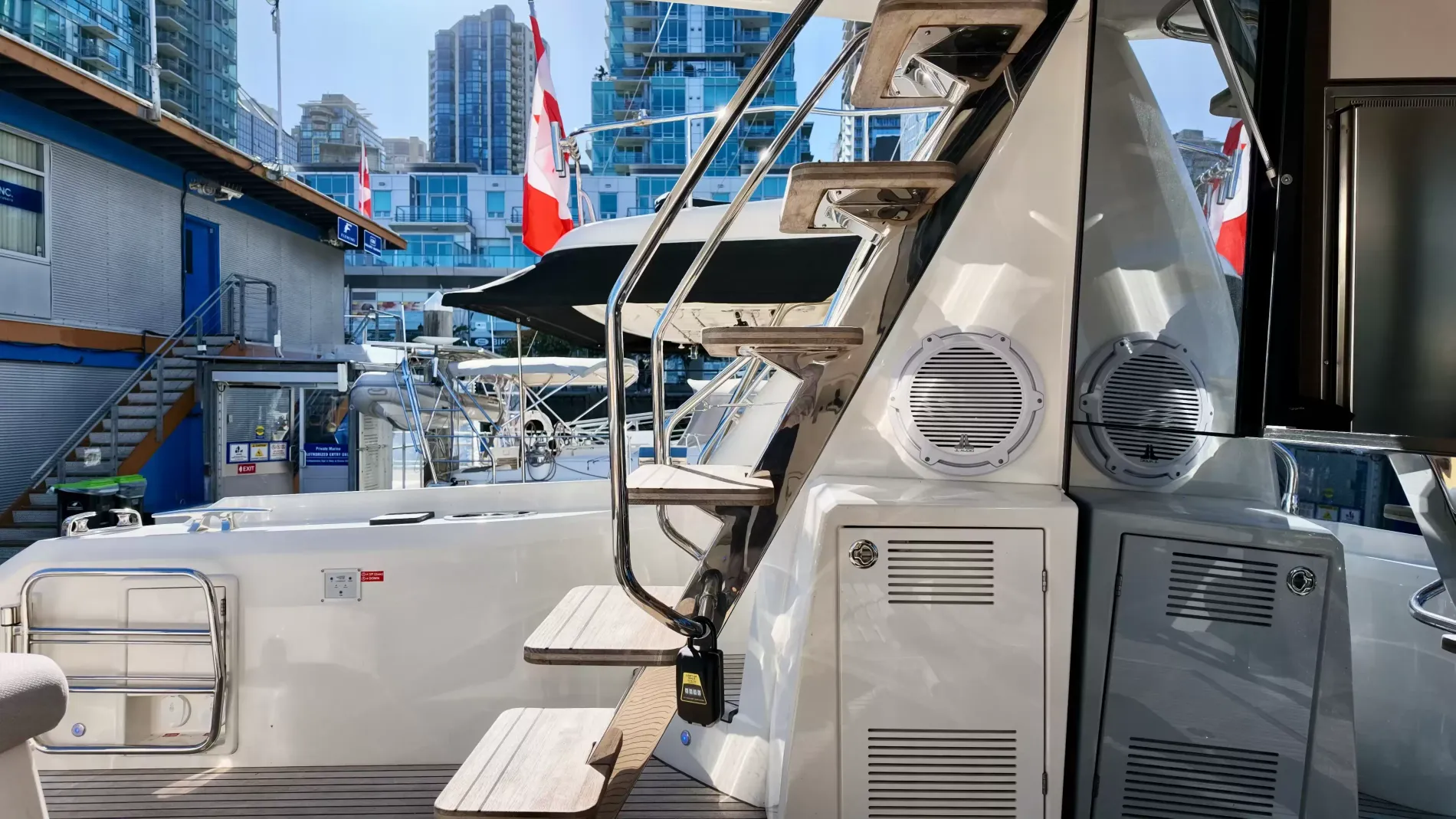 Pre-Owned 2022 Prestige 590 Fly for Sale | Vancouver, BC | M&P Yacht Centre | 697bac93f6038689a0043c9e
