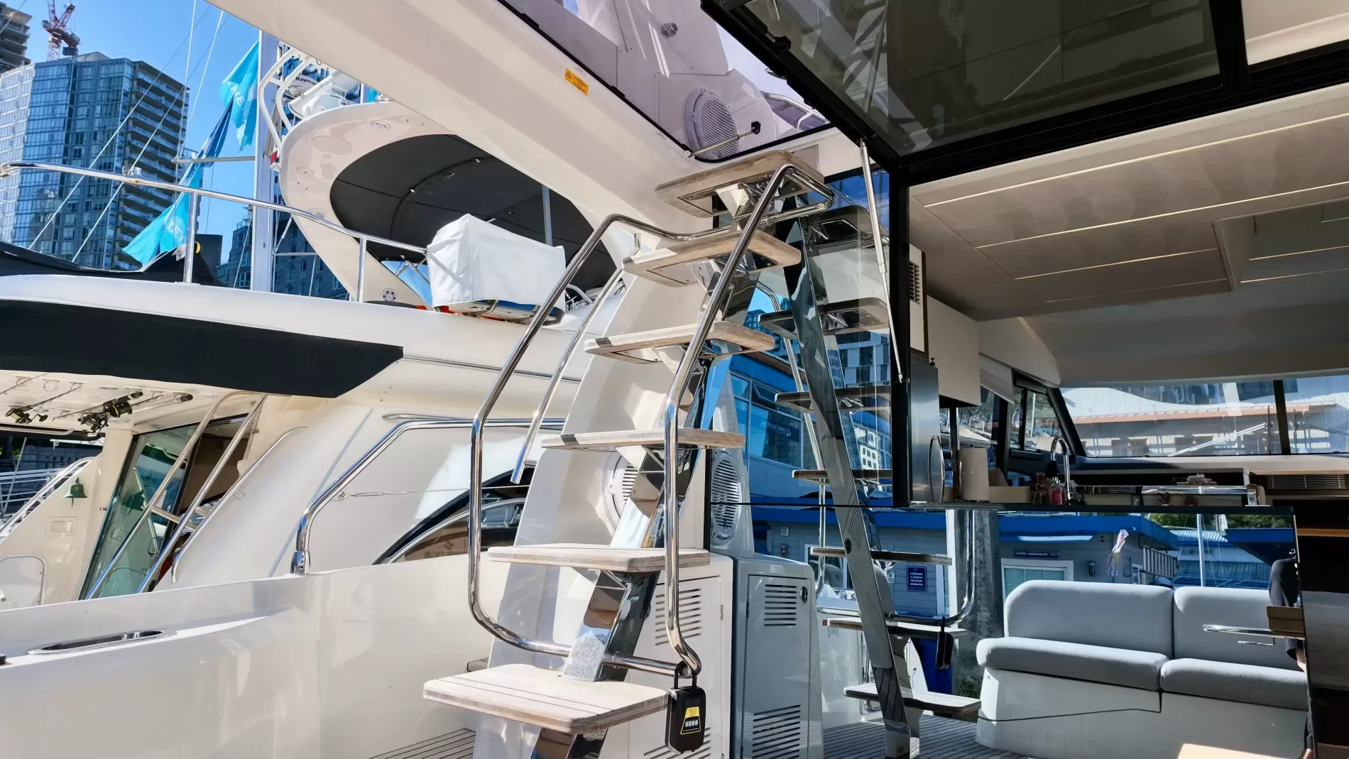 Pre-Owned 2022 Prestige 590 Fly for Sale | Vancouver, BC | M&P Yacht Centre | 697bac93f6038689a0043c9e