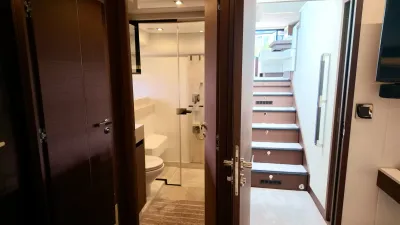 Pre-Owned 2022 Prestige 590 Fly for Sale | Vancouver, BC | M&P Yacht Centre | 697bac93f6038689a0043c9e