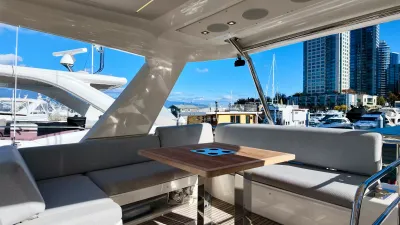 Pre-Owned 2022 Prestige 590 Fly for Sale | Vancouver, BC | M&P Yacht Centre | 697bac93f6038689a0043c9e