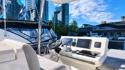 Pre-Owned 2022 Prestige 590 Fly for Sale | Vancouver, BC | M&P Yacht Centre | 697bac93f6038689a0043c9e