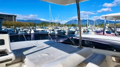 Pre-Owned 2022 Prestige 590 Fly for Sale | Vancouver, BC | M&P Yacht Centre | 697bac93f6038689a0043c9e