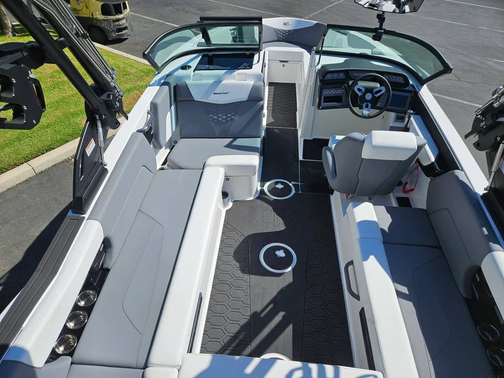 2026 Mastercraft NXT23