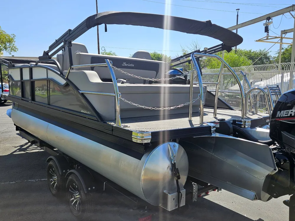 Boat Image Slide 6