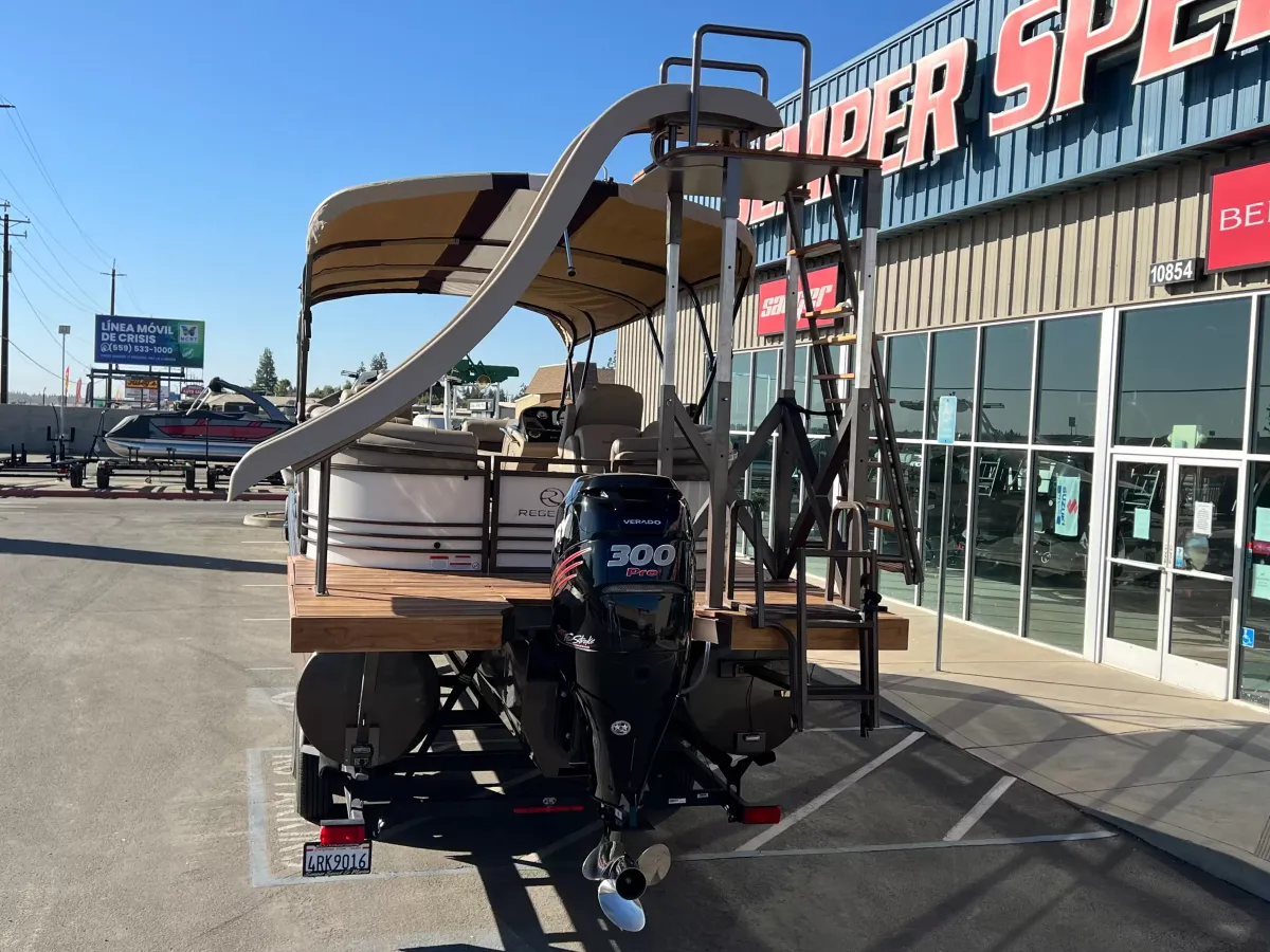 2017 Regency 254 LE-3