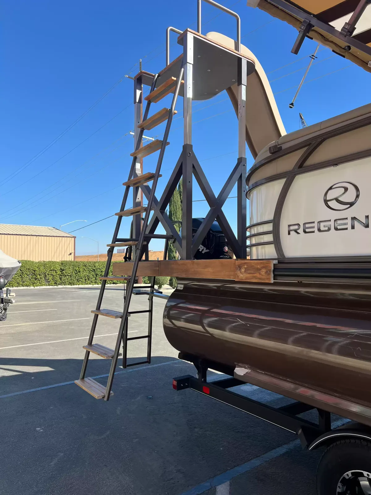 2017 Regency 254 LE-28