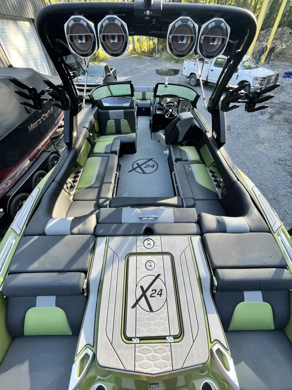 Boat Thumbnail 11