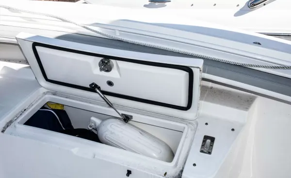 2022 Regulator 23 CENTER CONSOLE detail image 5