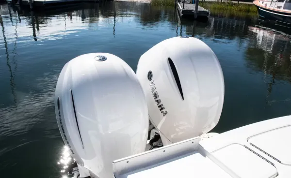 2022 Regulator 23 CENTER CONSOLE detail image 3
