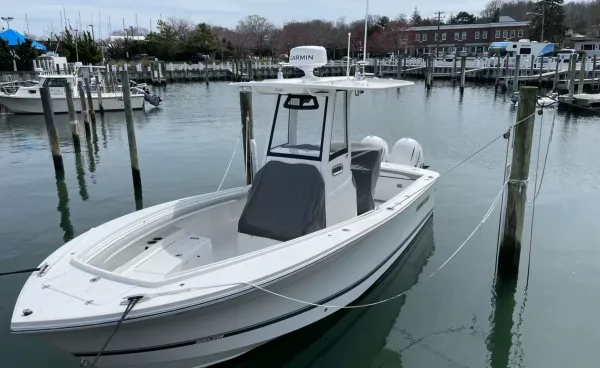 2022 Regulator 23 CENTER CONSOLE detail image 2