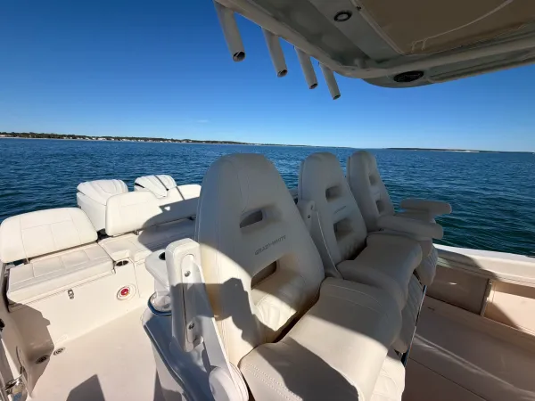 2027 Grady White COASTAL EXPLORER 321 detail image 16