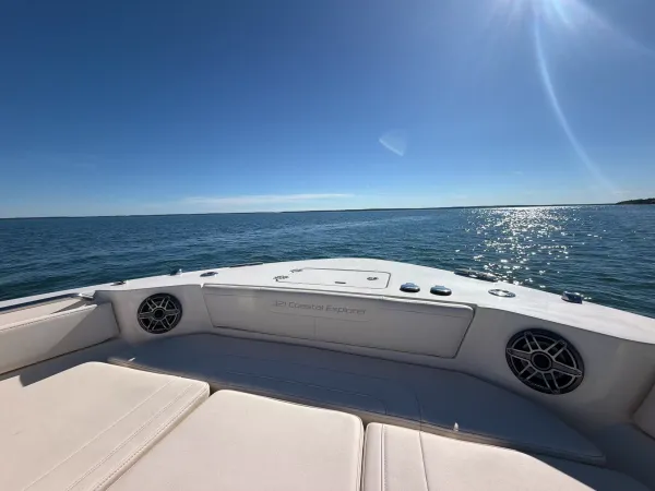 2027 Grady White COASTAL EXPLORER 321 detail image 27