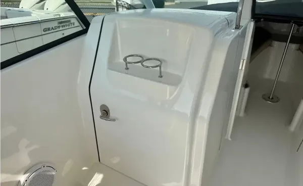 2019 Pursuit DC 265 detail image 16