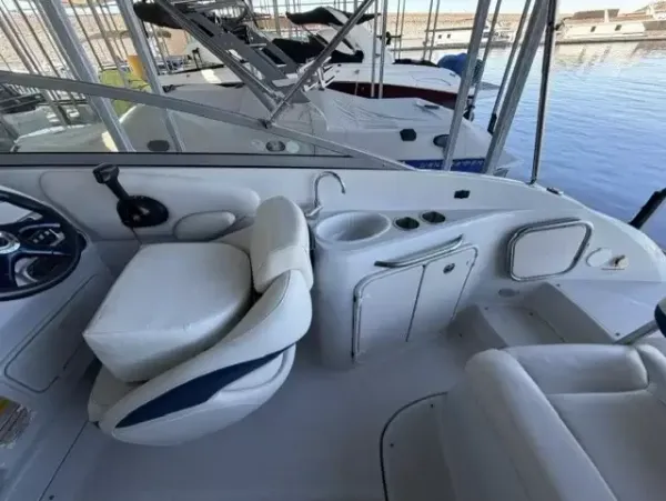 boat-detail-slider-thumb-15