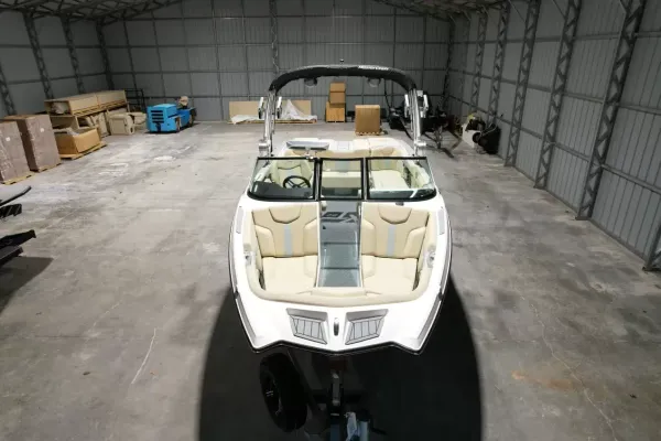 2027 Mastercraft XT22-17