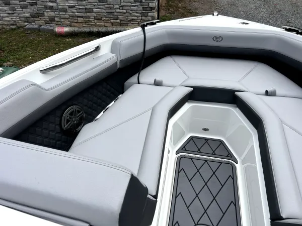 Boat Thumbnail 11