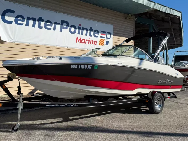 2018 NauticStar 203 Dual Console-2