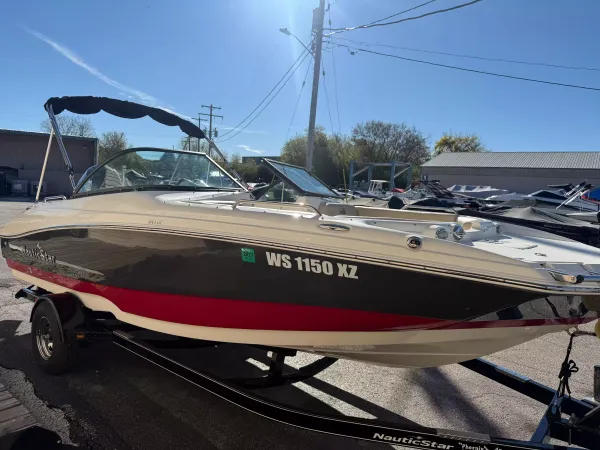 2018 NauticStar 203 Dual Console-5