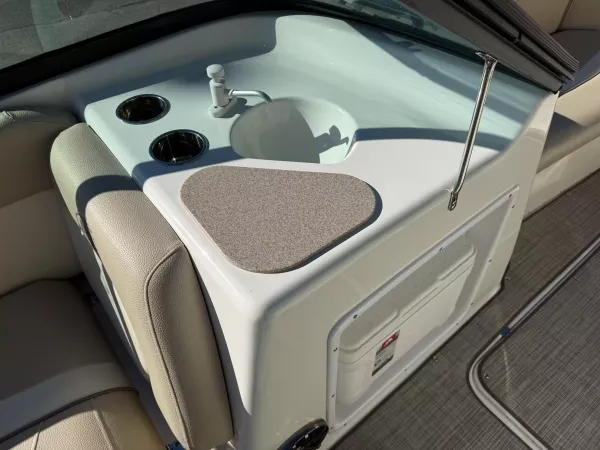 2018 NauticStar 203 Dual Console-10