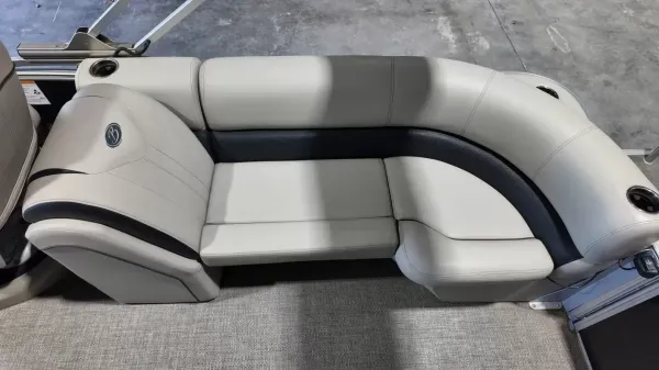 2020 Barletta E22QC-53