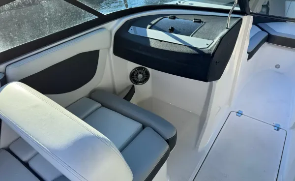 2025 Regal 21 OBX detail image 16