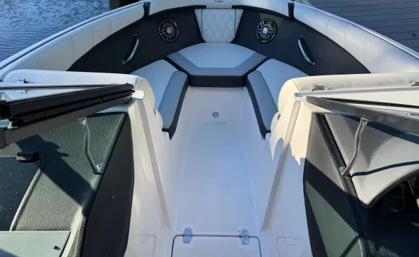 2025 Regal 21 OBX detail image 26