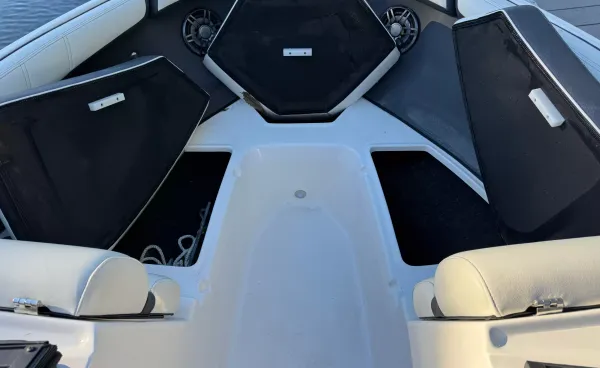2025 Regal 21 OBX detail image 27