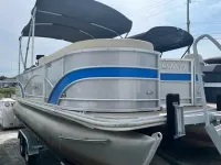 2019 Sylvan Mirage 8520 Cruise-2