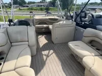2019 Sylvan Mirage 8520 Cruise-4