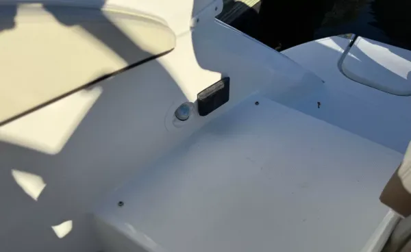 2022 Cobalt 23 SC detail image 13