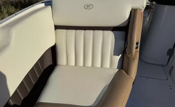2022 Cobalt 23 SC detail image 42