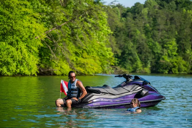 Boat Thumbnail 10
