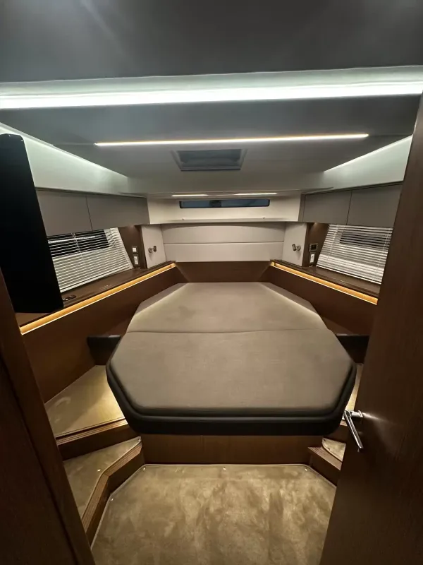 Beneteau Antares 12 2026-23