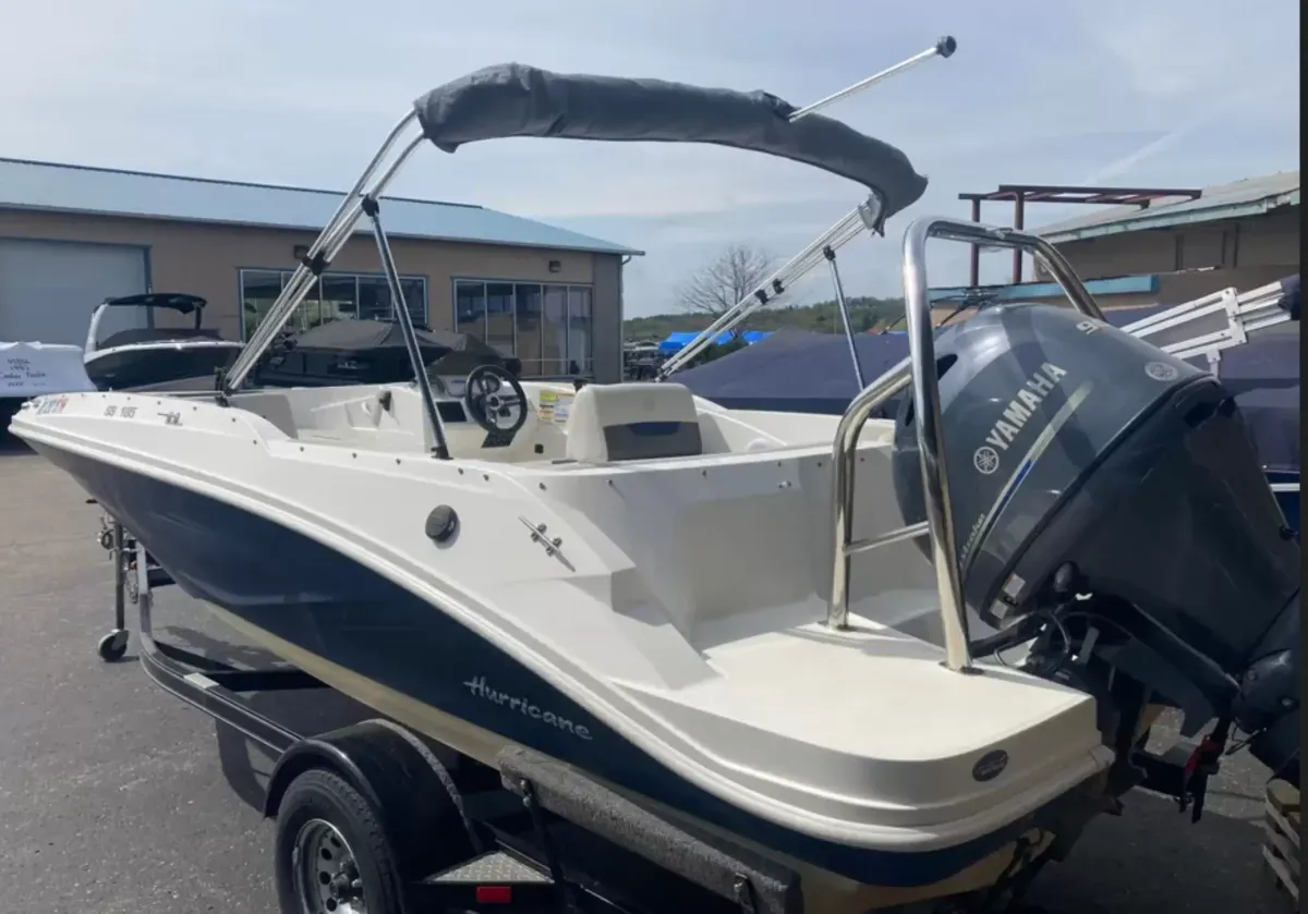 dummy-boat-img