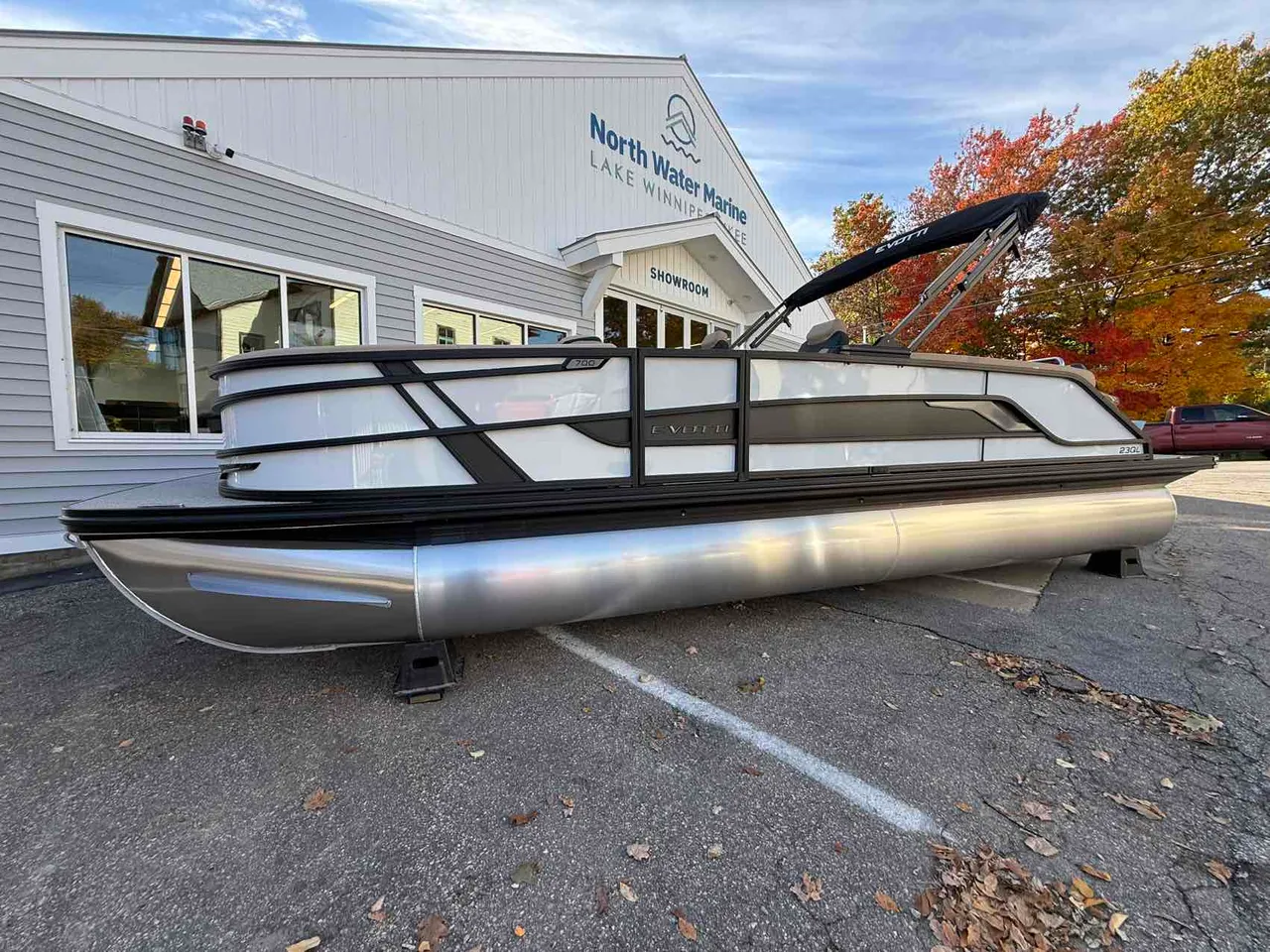 2027 Evotti 723 Quad Lounge