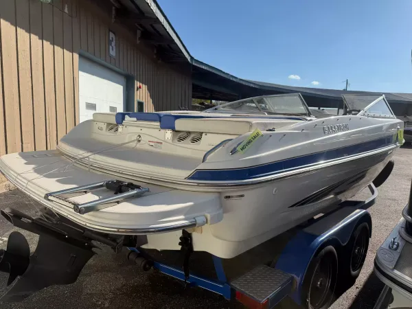 2008 Glastron GT225-2