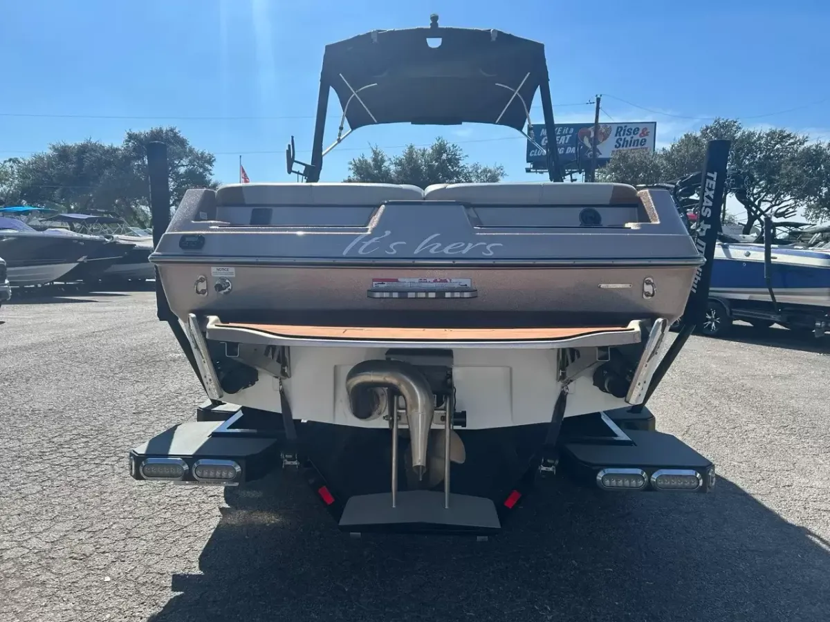 dummy-boat-img