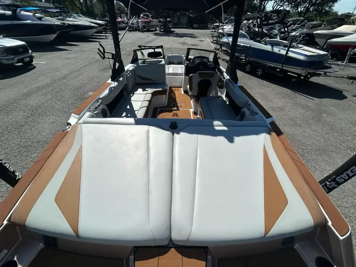 dummy-boat-img
