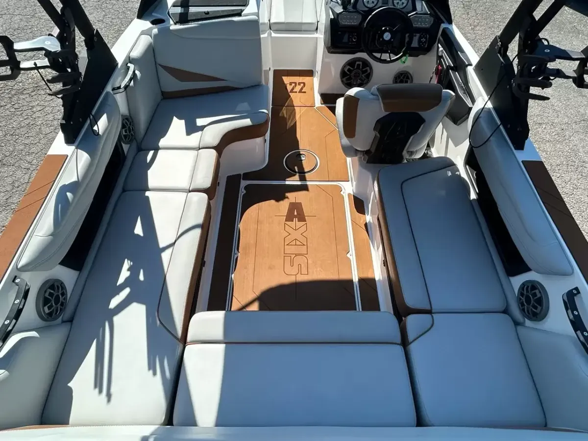 dummy-boat-img