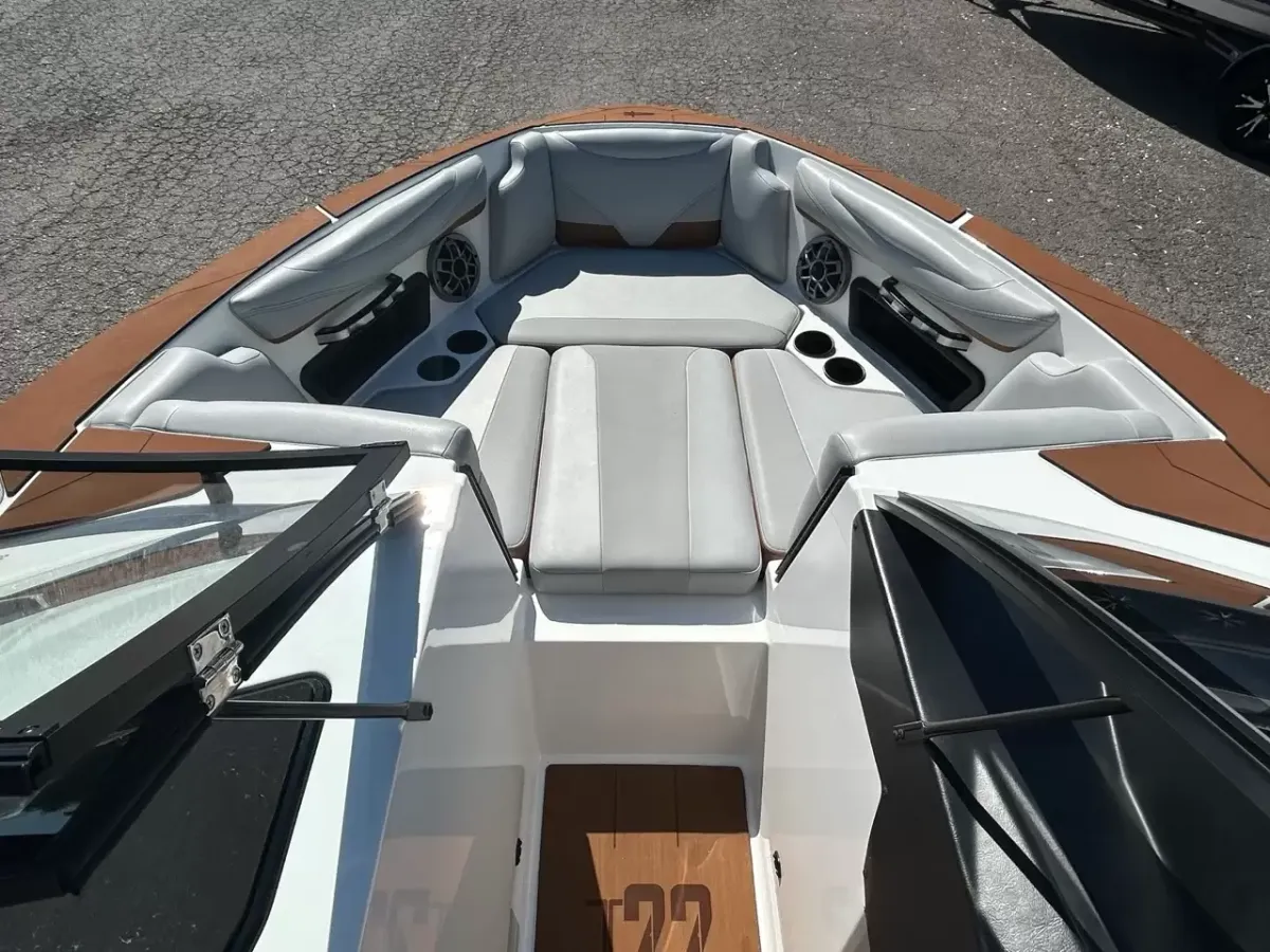 dummy-boat-img