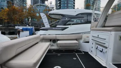 Pre-Owned 2017 Boston whaler 345 Conquest for Sale | Vancouver, BC | M&P Yacht Centre | 6adbd4ebb1a525829c0a6ddb