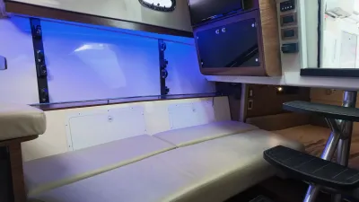 Pre-Owned 2017 Boston whaler 345 Conquest for Sale | Vancouver, BC | M&P Yacht Centre | 6adbd4ebb1a525829c0a6ddb