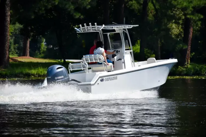 2027 Defiance Catalina 2100