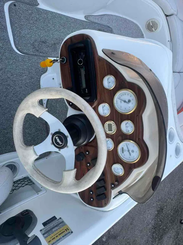 boat-detail-slider-thumb-12